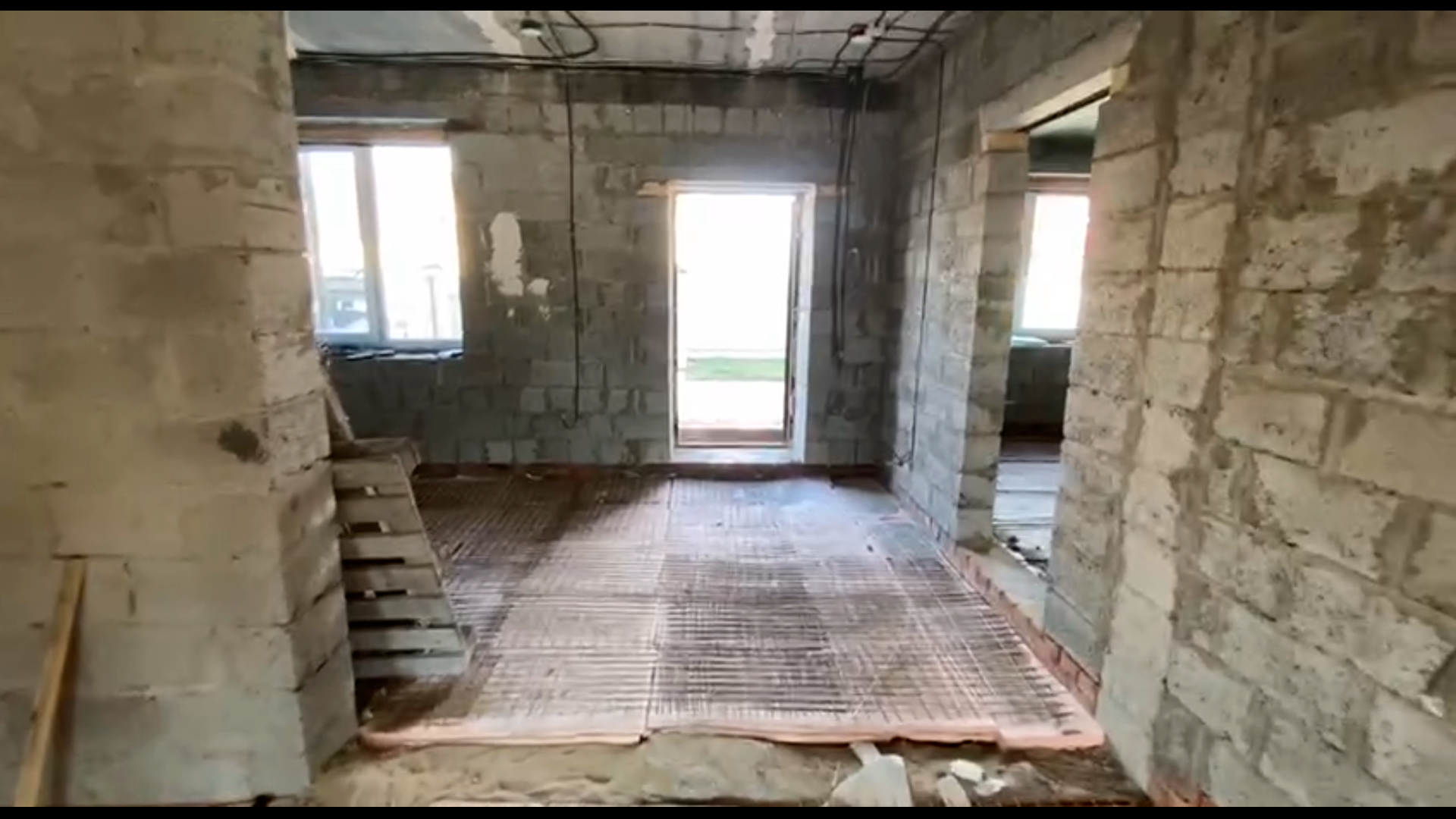 https://volgograd.tgv-stroy.ru/storage/app/uploads/public/686/e19/bd4/686e19bd4582b609670470.png